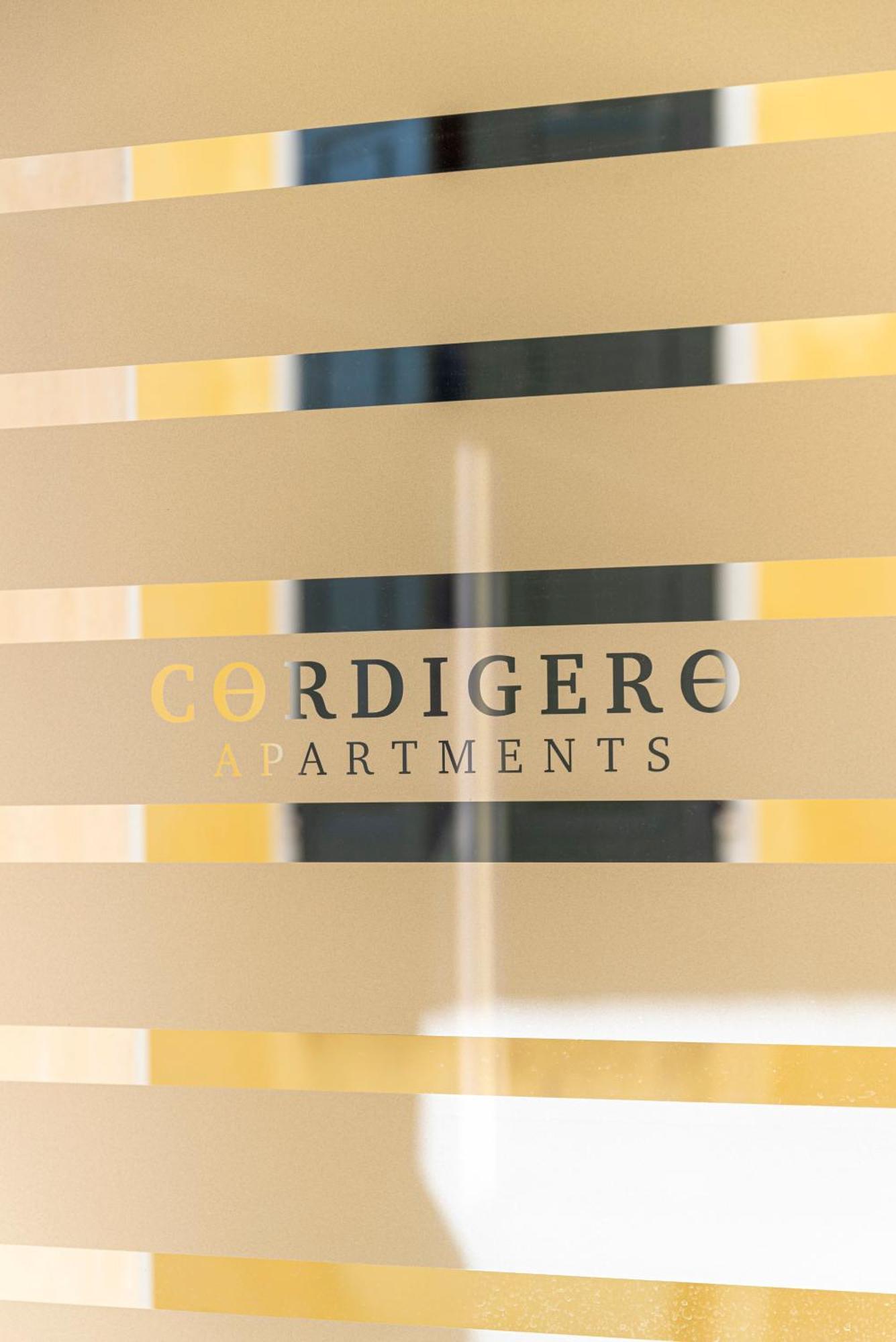 Palazzo Cordigero - Apartments ペスキエーラ・デル・ガルダ エクステリア 写真